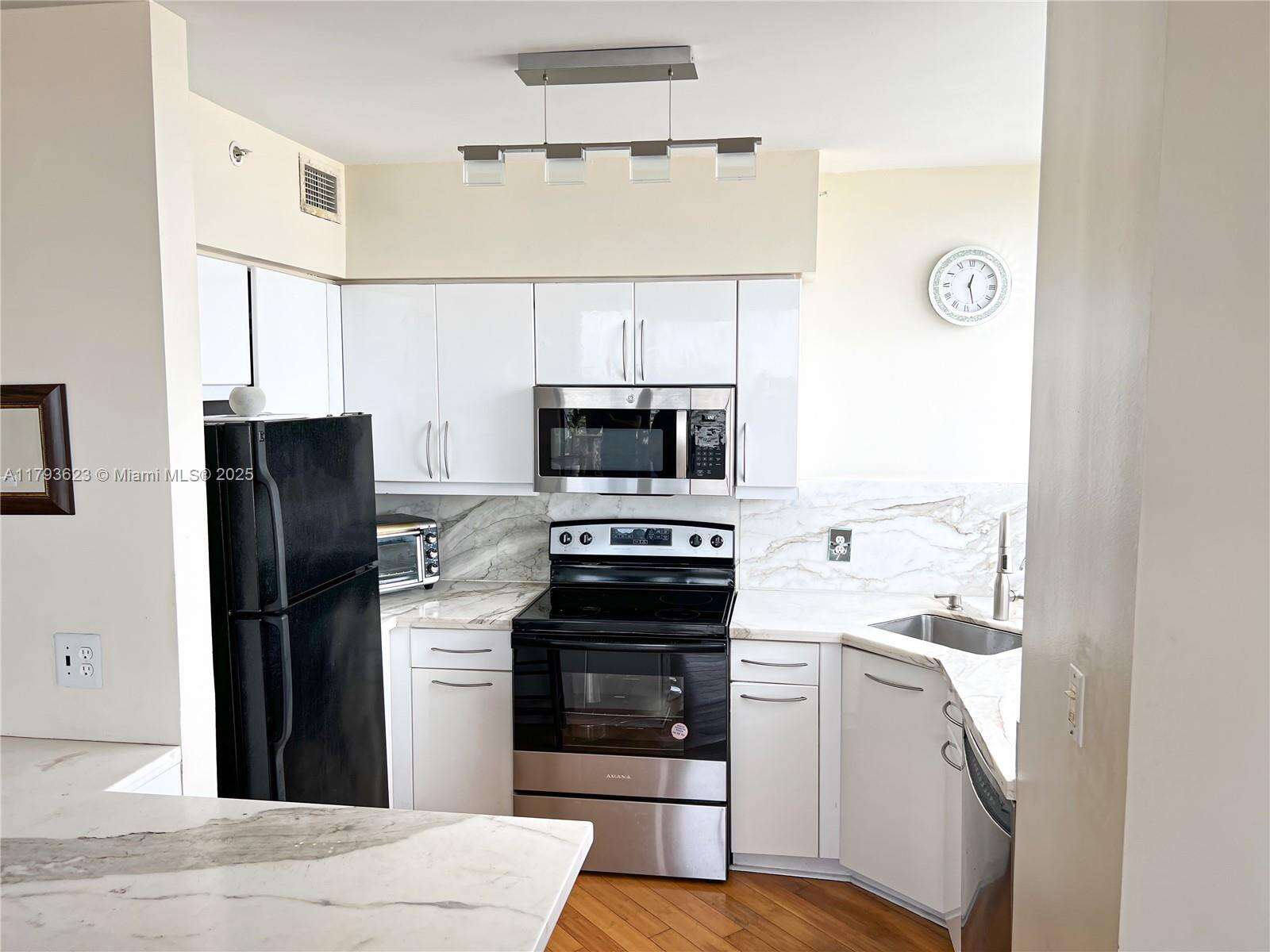 The Waverly at 1330 W Ave, Miami Beach, FL 33139 - For Sale photo 6