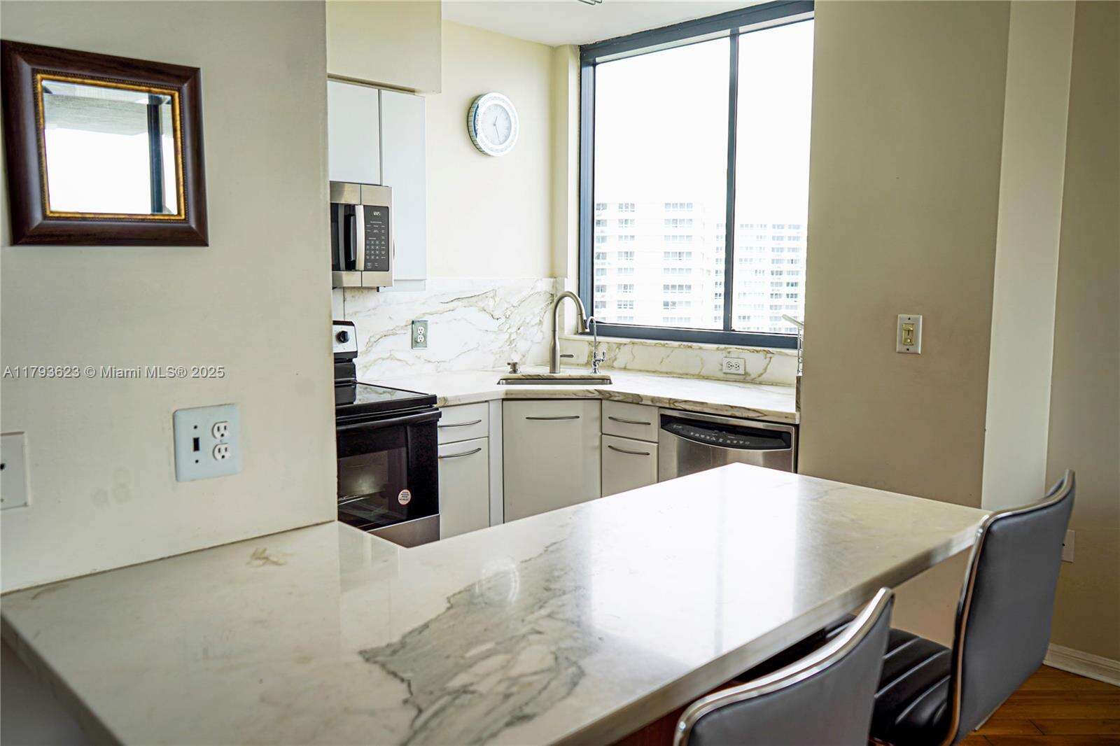 The Waverly at 1330 W Ave, Miami Beach, FL 33139 - For Sale photo 7