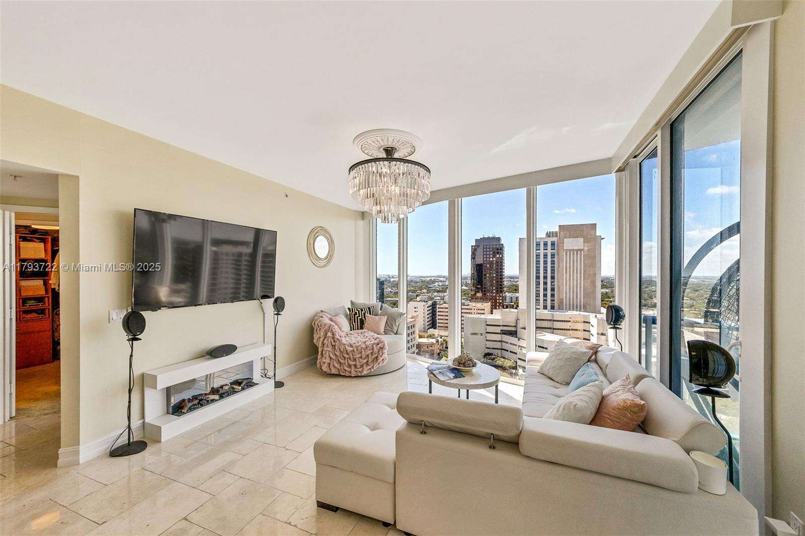 Las Olas River House at 333 Las Olas Way, Fort Lauderdale, FL 33301 - For Sale photo 19