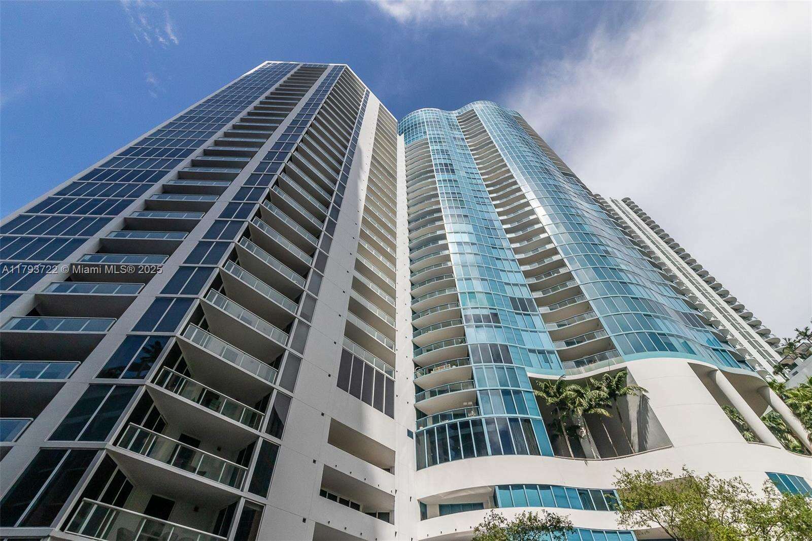 Las Olas River House at 333 Las Olas Way, Fort Lauderdale, FL 33301 - For Sale photo 3