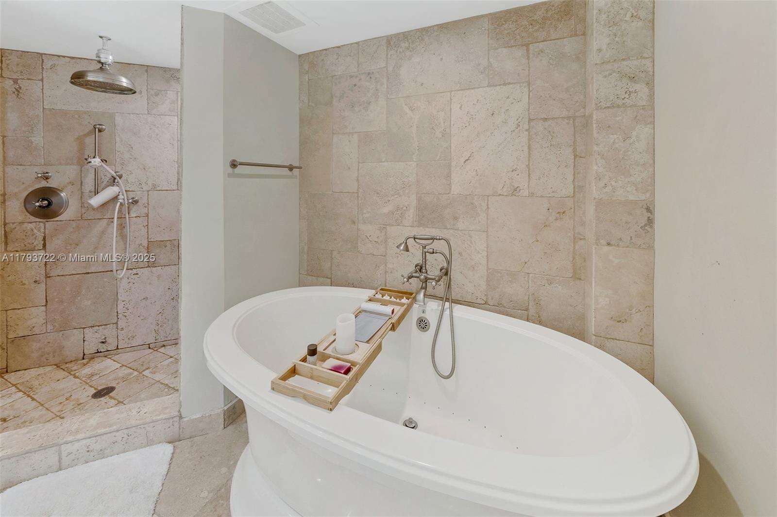 Las Olas River House at 333 Las Olas Way, Fort Lauderdale, FL 33301 - For Sale photo 32