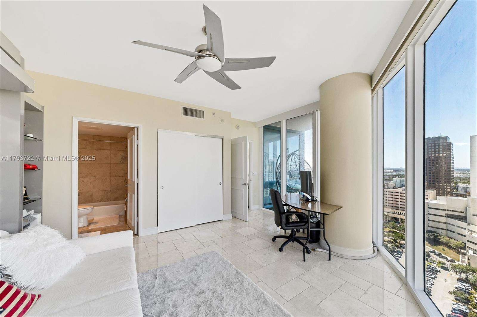 Las Olas River House at 333 Las Olas Way, Fort Lauderdale, FL 33301 - For Sale photo 35