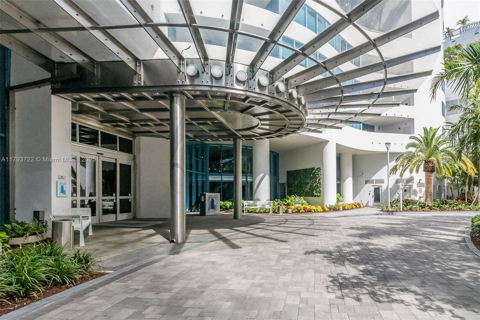 Las Olas River House at 333 Las Olas Way, Fort Lauderdale, FL 33301 - For Sale photo 5