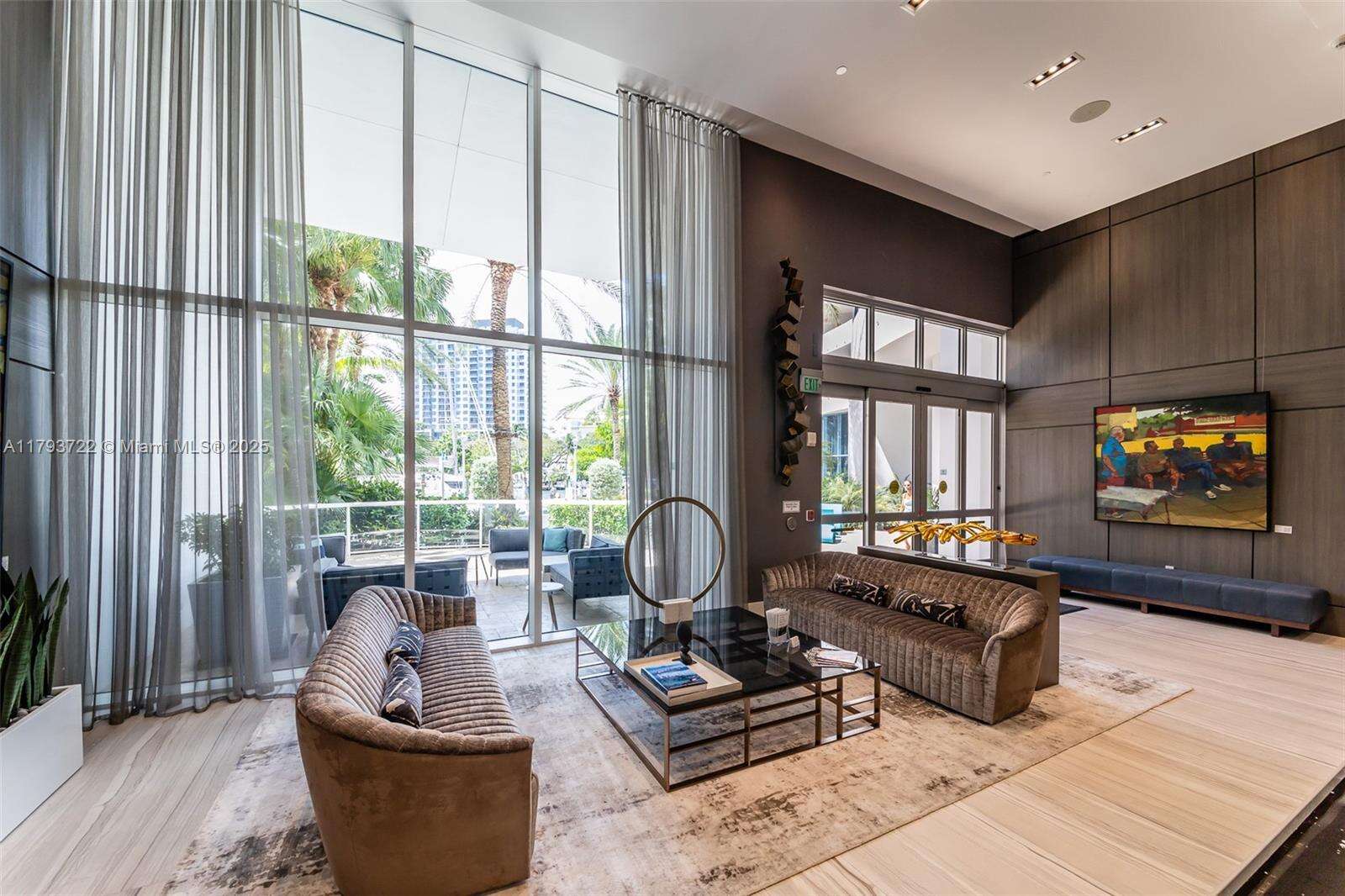 Las Olas River House at 333 Las Olas Way, Fort Lauderdale, FL 33301 - For Sale photo 7