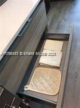 Hollywood, FL 33019 - For Sale photo 6