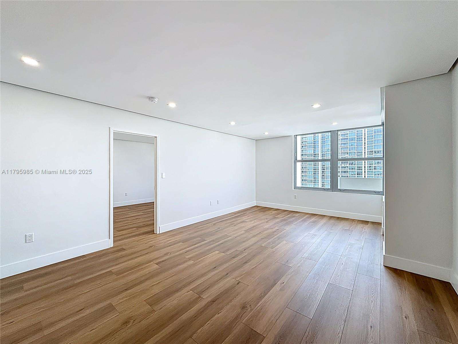 Triton Tower at 2899 Collins Ave, Miami Beach, FL 33140 - For Sale photo 14