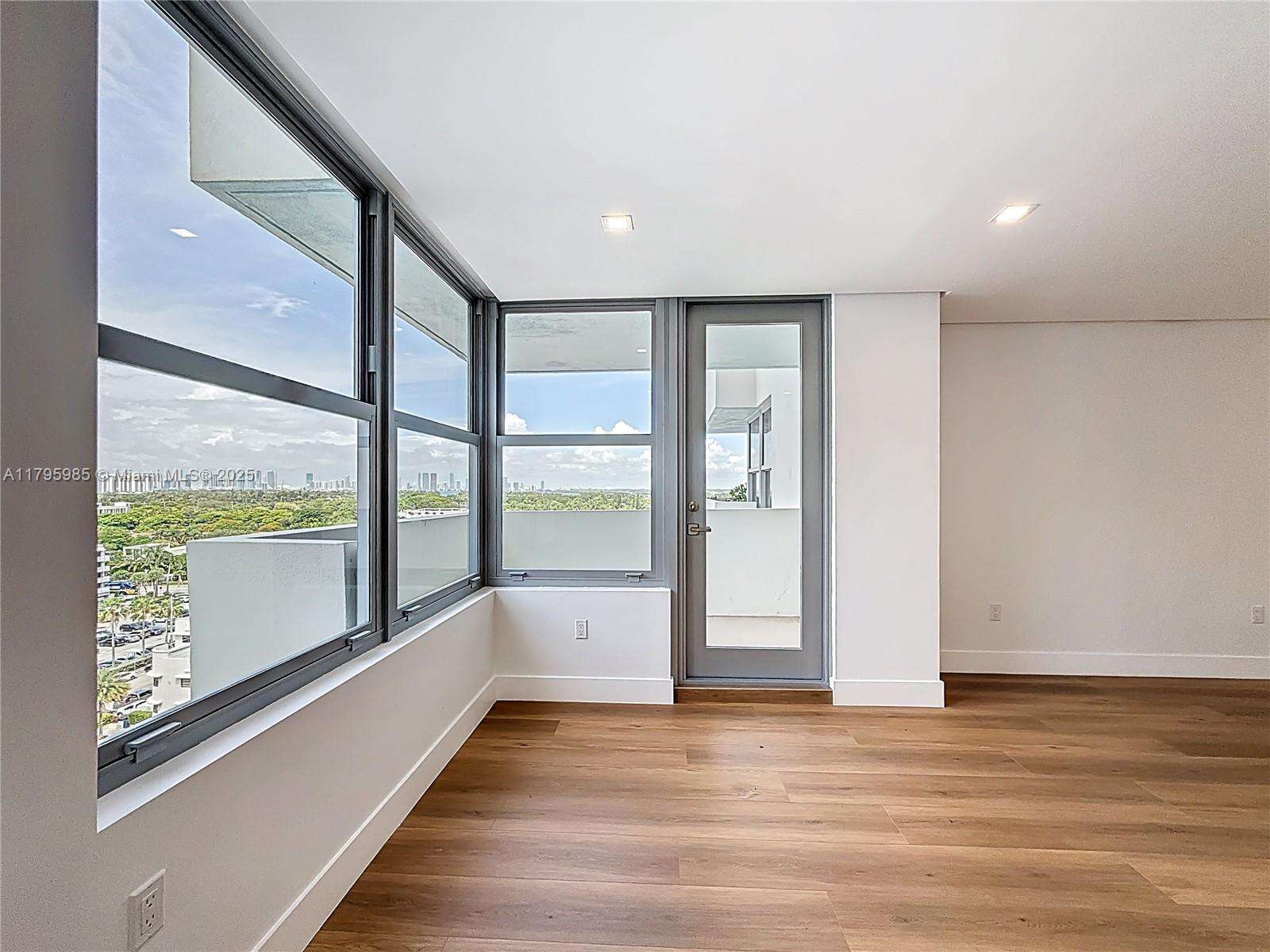 Triton Tower at 2899 Collins Ave, Miami Beach, FL 33140 - For Sale photo 16