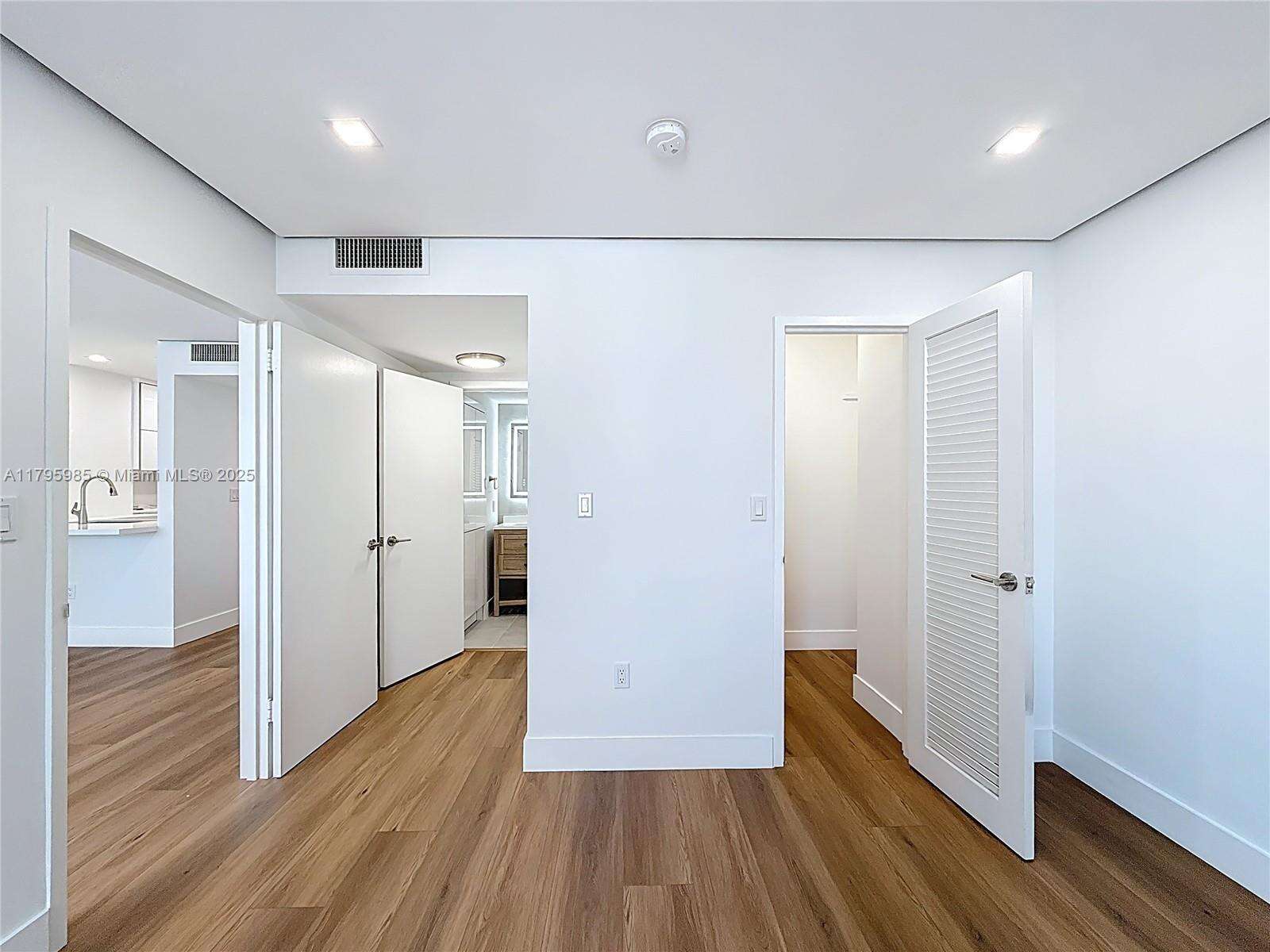 Triton Tower at 2899 Collins Ave, Miami Beach, FL 33140 - For Sale photo 25