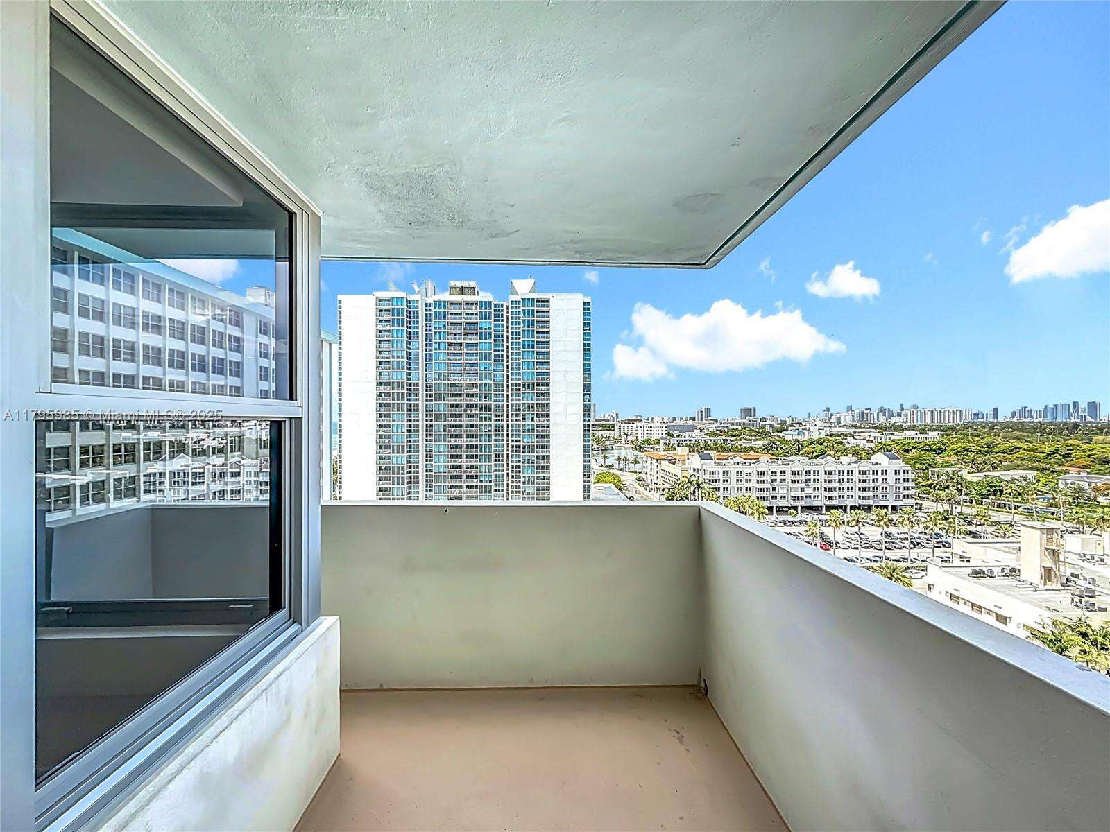 Triton Tower at 2899 Collins Ave, Miami Beach, FL 33140 - For Sale photo 29