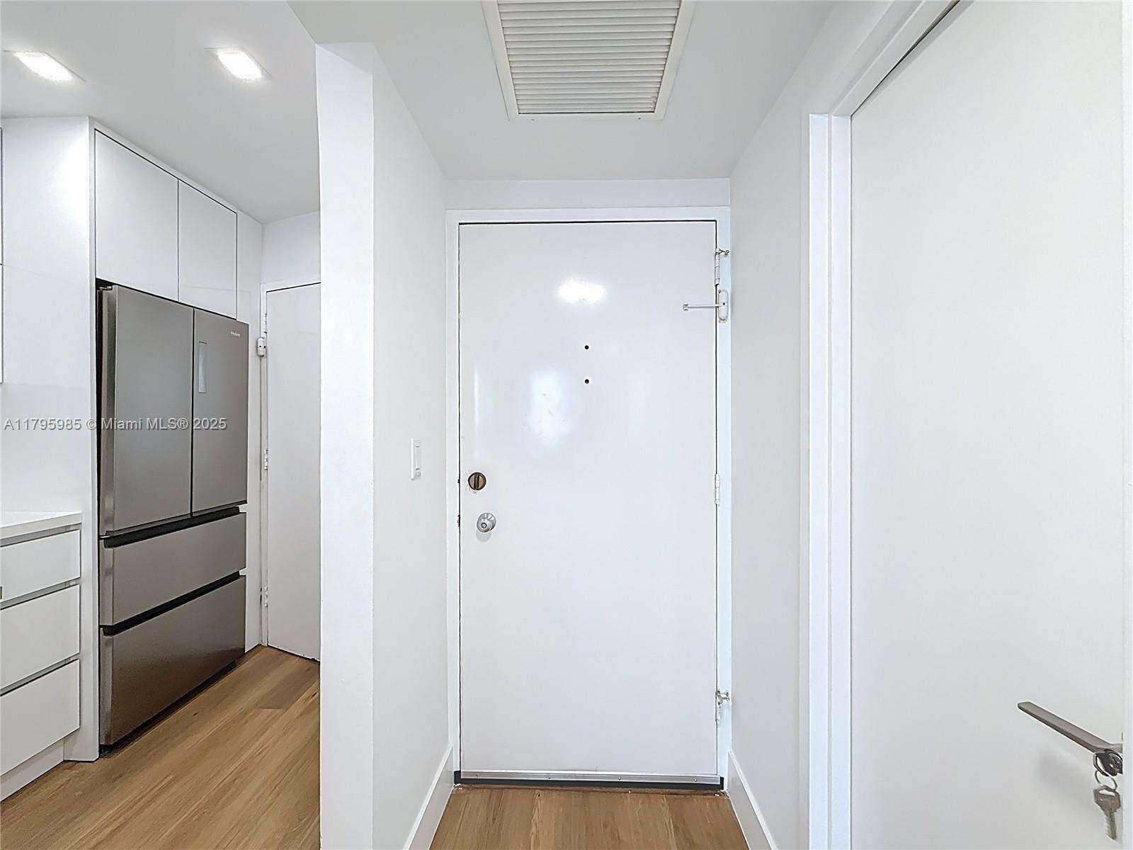 Triton Tower at 2899 Collins Ave, Miami Beach, FL 33140 - For Sale photo 7