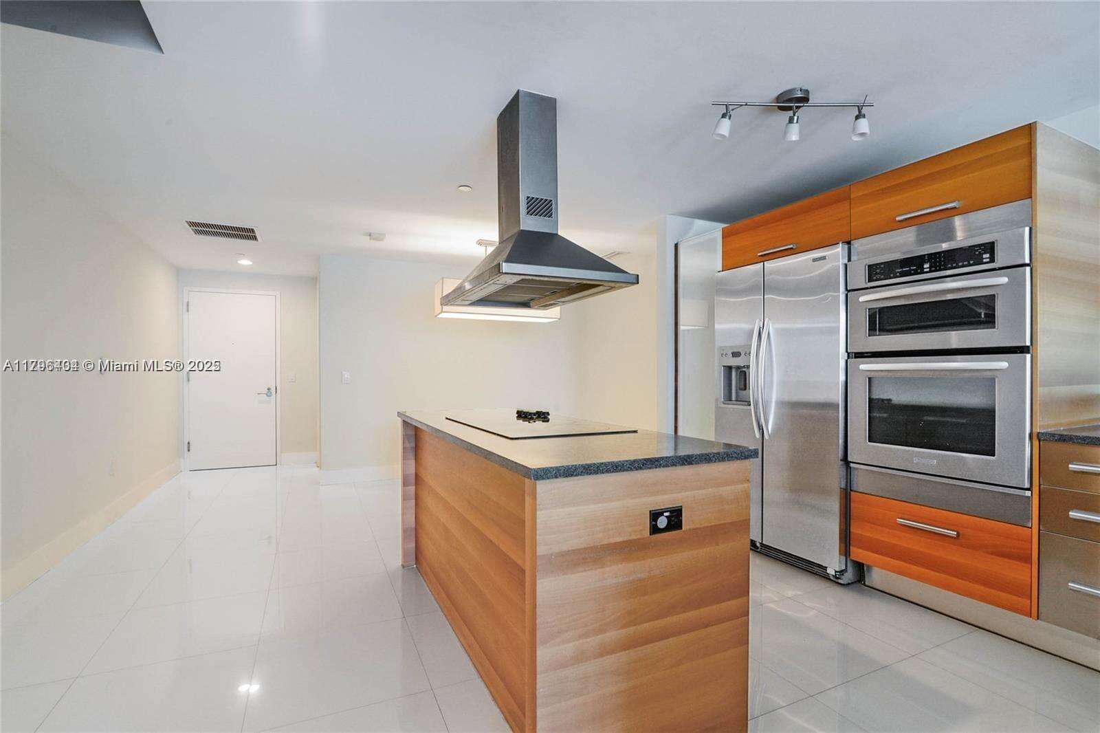Artech at 2950 188 St, Aventura, FL 33180 - For Sale photo 9