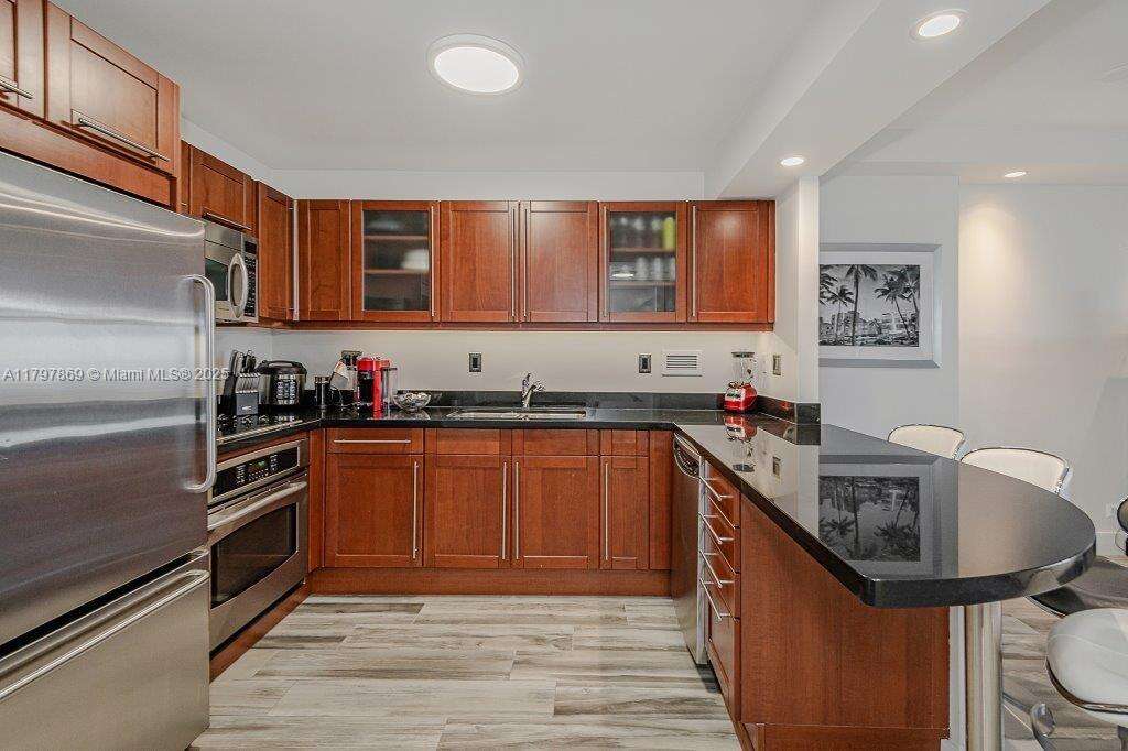 Roney Palace at 2301 Collins Ave, Miami Beach, FL 33139 - For Sale photo 24