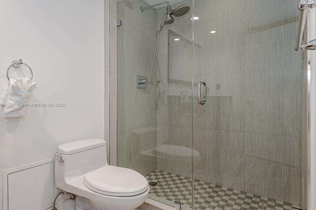 Roney Palace at 2301 Collins Ave, Miami Beach, FL 33139 - For Sale photo 28