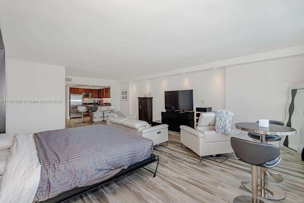 Roney Palace at 2301 Collins Ave, Miami Beach, FL 33139 - For Sale photo 10