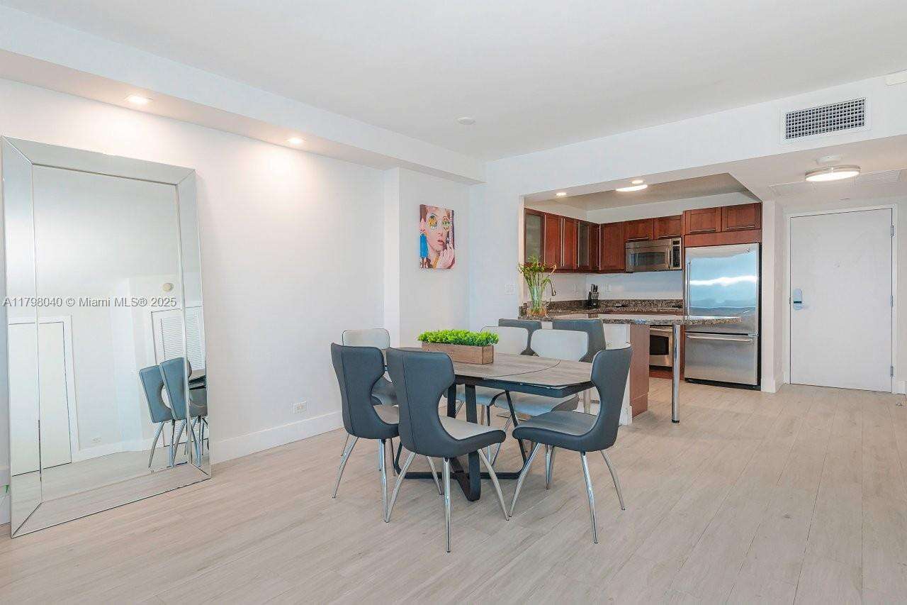 Roney Palace at 2301 Collins Ave, Miami Beach, FL 33139 - For Sale photo 13
