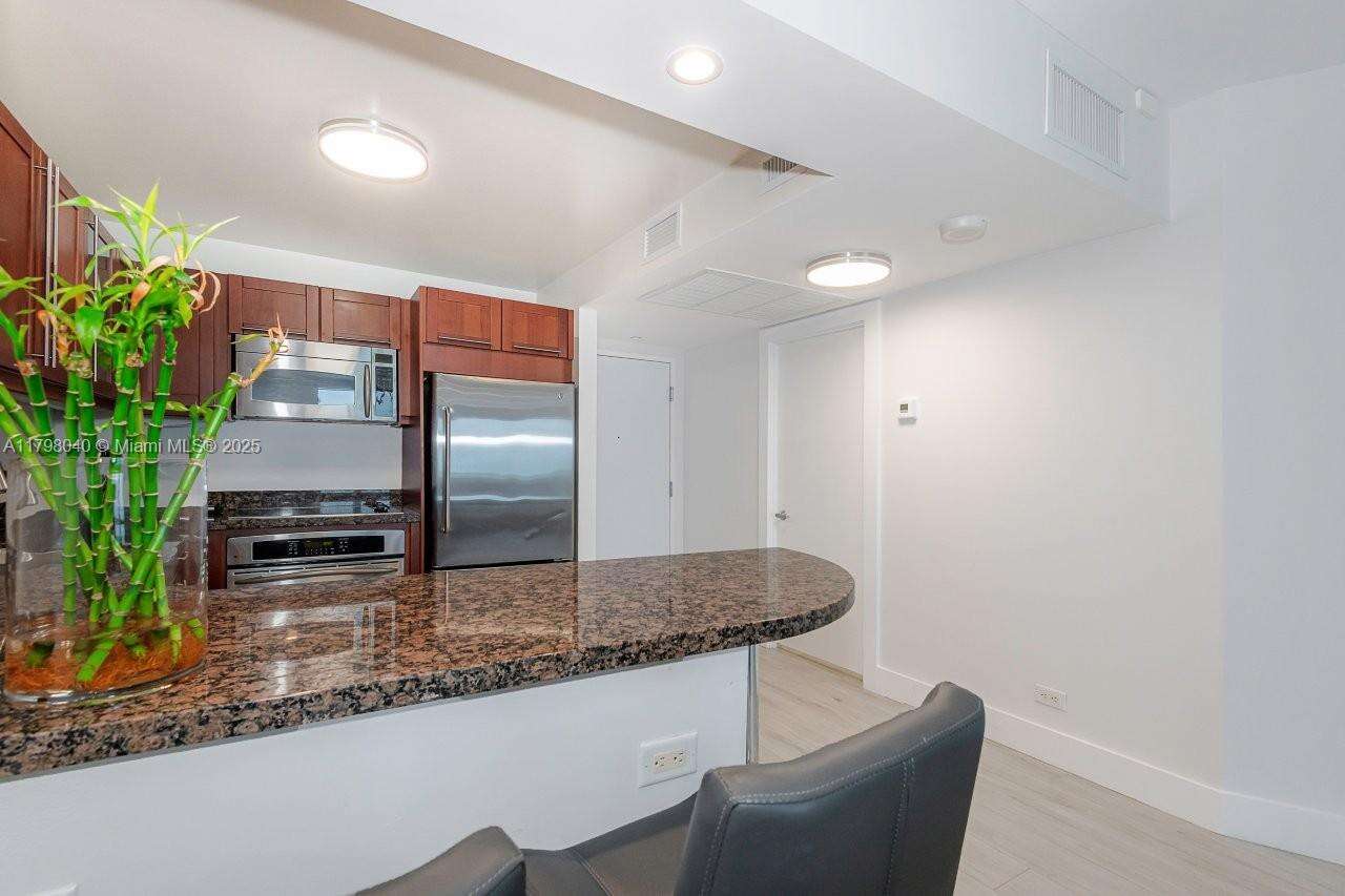 Roney Palace at 2301 Collins Ave, Miami Beach, FL 33139 - For Sale photo 16
