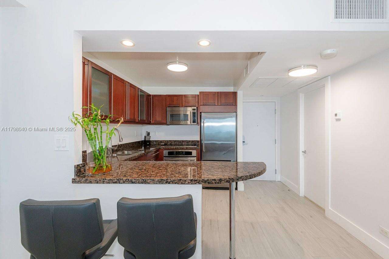 Roney Palace at 2301 Collins Ave, Miami Beach, FL 33139 - For Sale photo 17