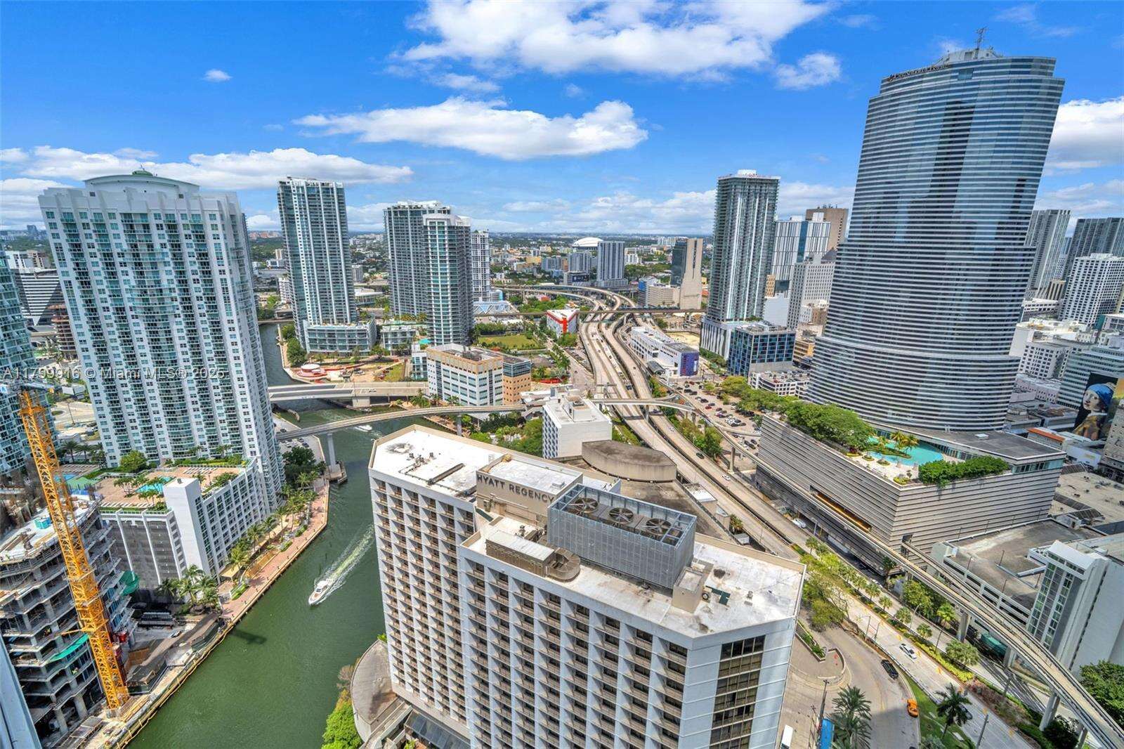Epic Residences at 200 Biscayne Blvd Way, Miami, FL 33131 - For Sale photo 18