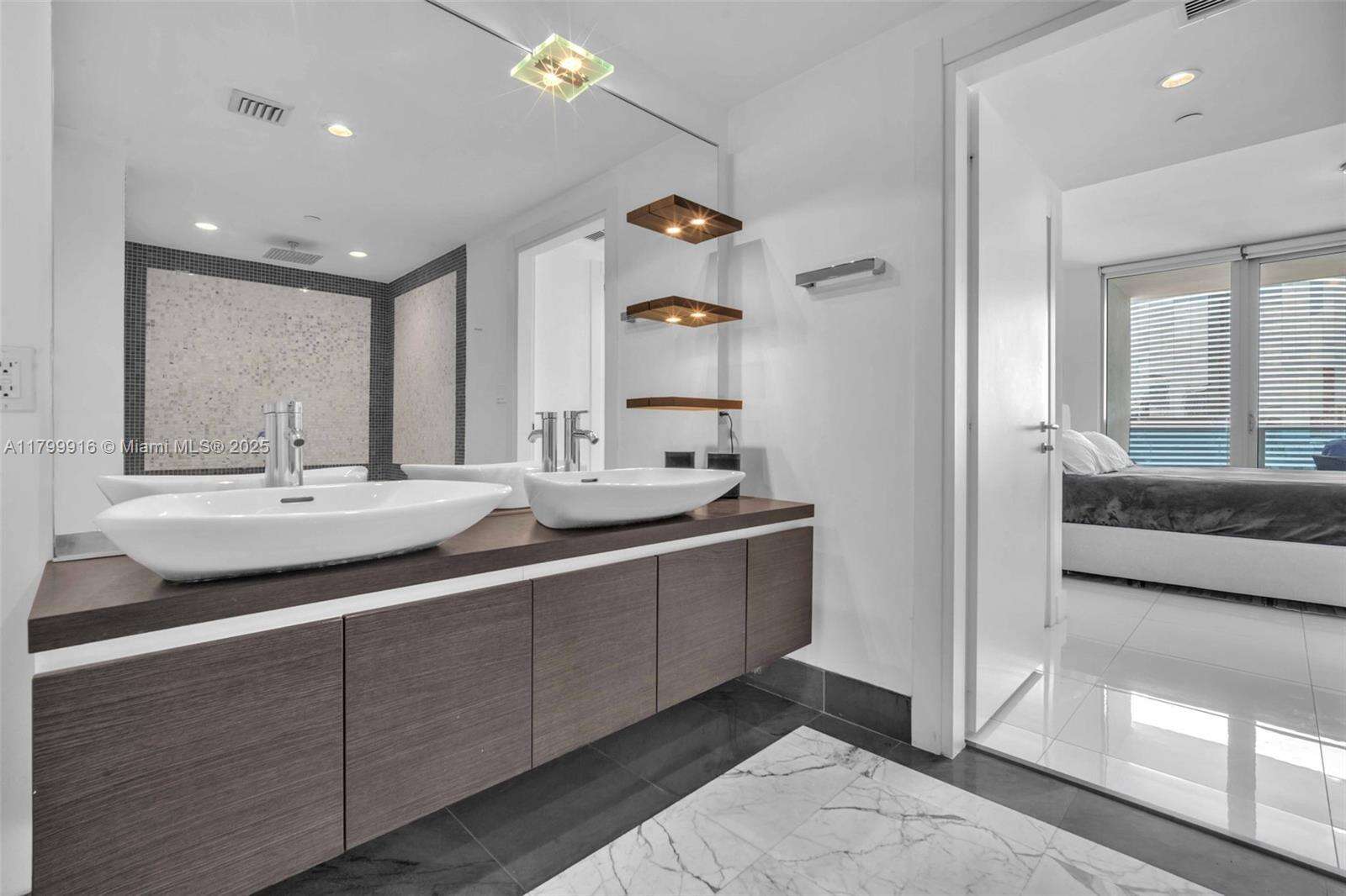 Epic Residences at 200 Biscayne Blvd Way, Miami, FL 33131 - For Sale photo 10