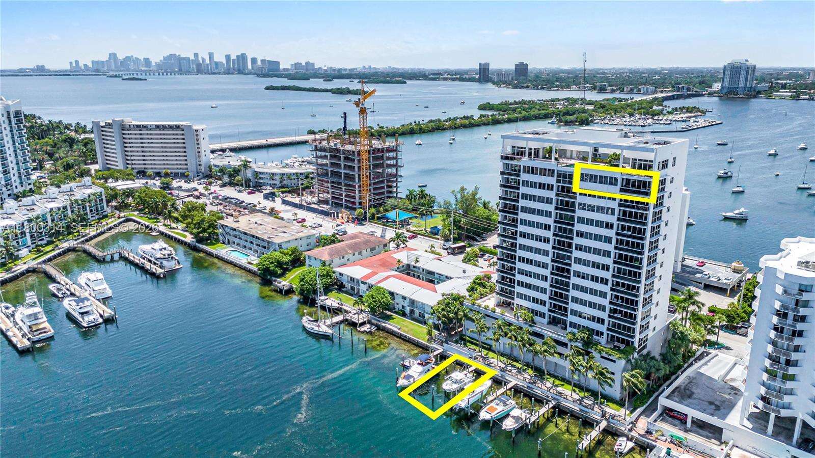 Blue Bay Tower Condos for Sale & Rent | Picture 1