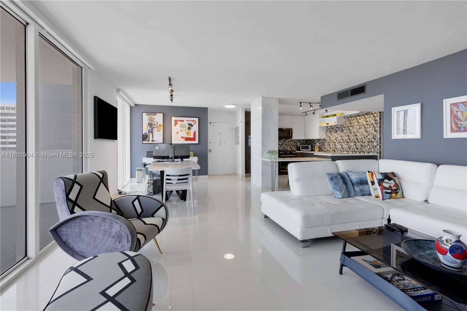 Parker Plaza at 2030 Ocean Dr, Hallandale Beach, FL 33009 - For Sale photo 15