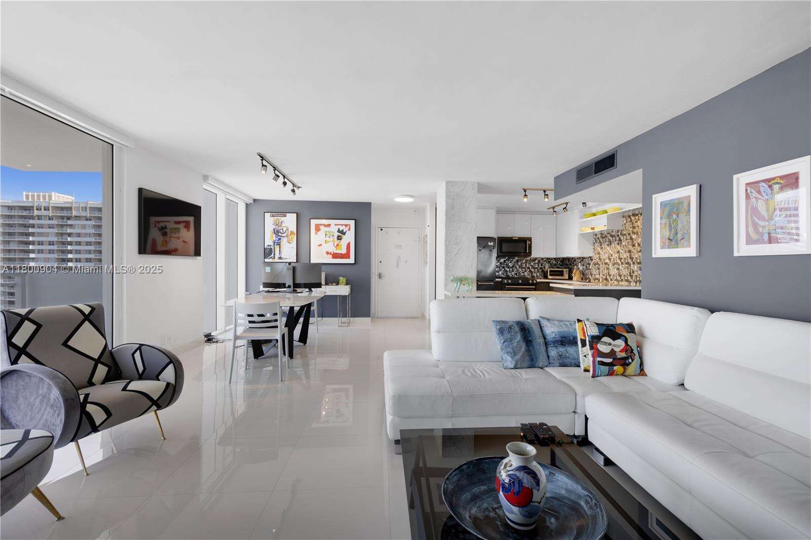 Parker Plaza at 2030 Ocean Dr, Hallandale Beach, FL 33009 - For Sale photo 16