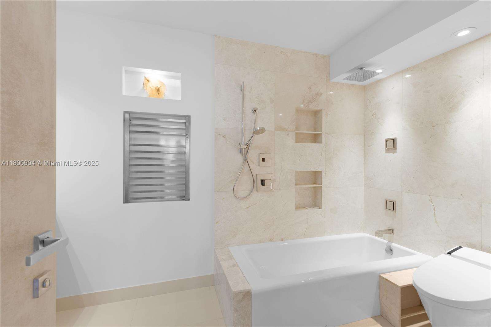 Parker Plaza at 2030 Ocean Dr, Hallandale Beach, FL 33009 - For Sale photo 24
