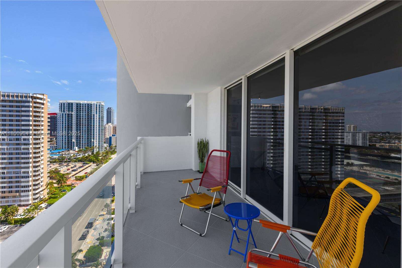 Parker Plaza at 2030 Ocean Dr, Hallandale Beach, FL 33009 - For Sale photo 4