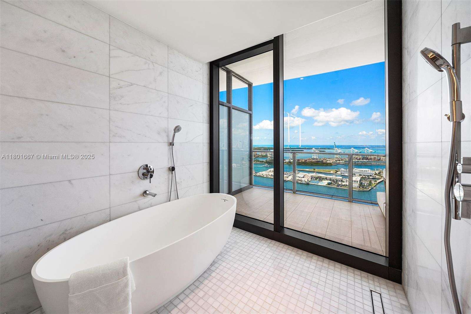 FIVE PARK - 500 Alton Rd, Miami Beach, FL 33139 | Picture 17