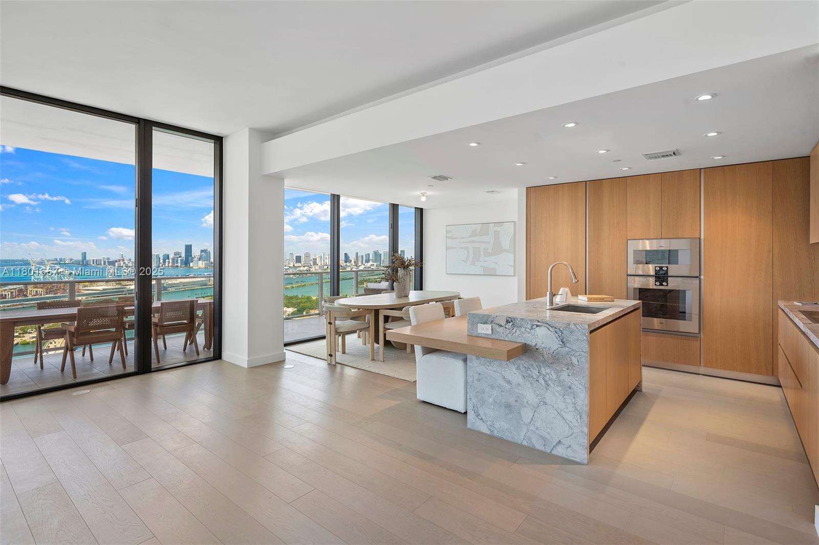 FIVE PARK - 500 Alton Rd, Miami Beach, FL 33139 | Picture 4