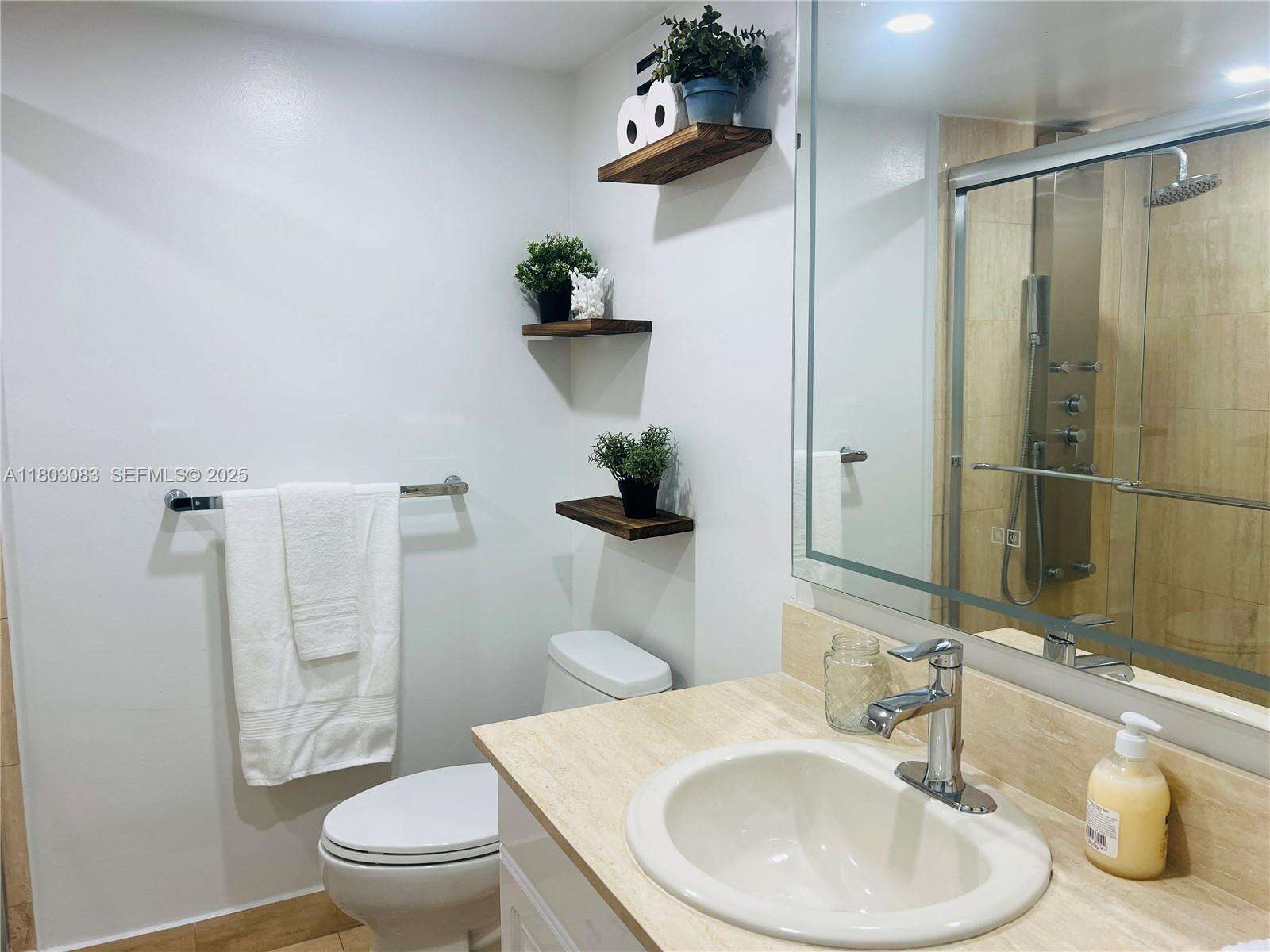 The Alexander at 5225 Collins Ave, Miami Beach, FL 33140 - For Sale photo 25