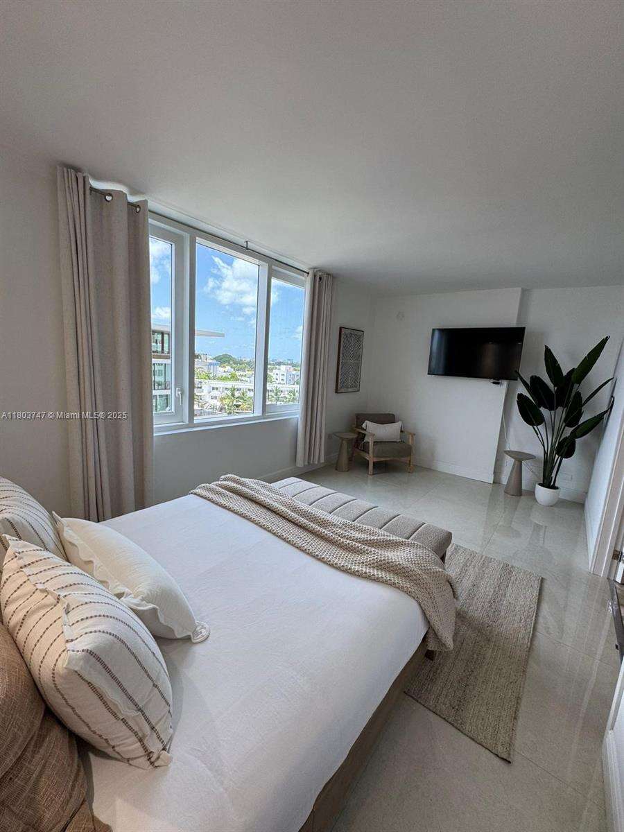 Roney Palace at 2301 Collins Ave, Miami Beach, FL 33139 - For Sale photo 11