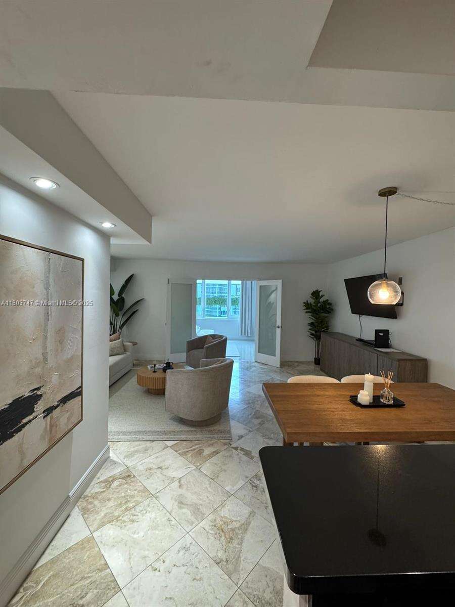 Roney Palace at 2301 Collins Ave, Miami Beach, FL 33139 - For Sale photo 6