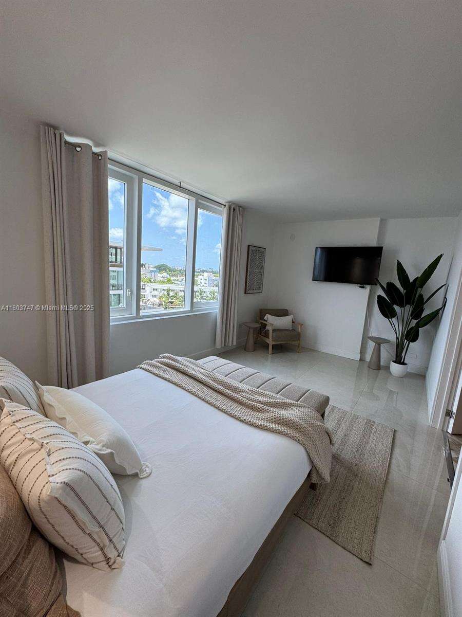 Roney Palace at 2301 Collins Ave, Miami Beach, FL 33139 - For Sale photo 9