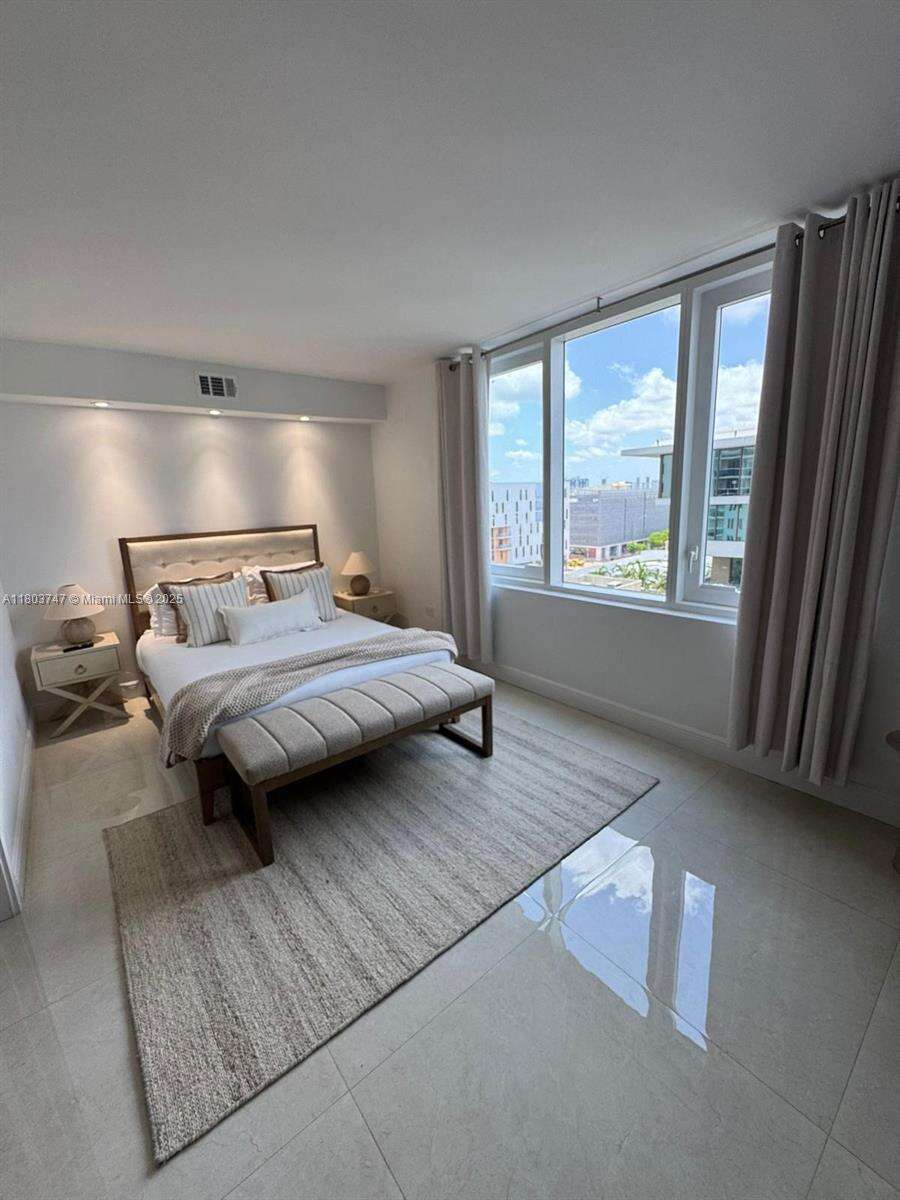 Roney Palace at 2301 Collins Ave, Miami Beach, FL 33139 - For Sale photo 10