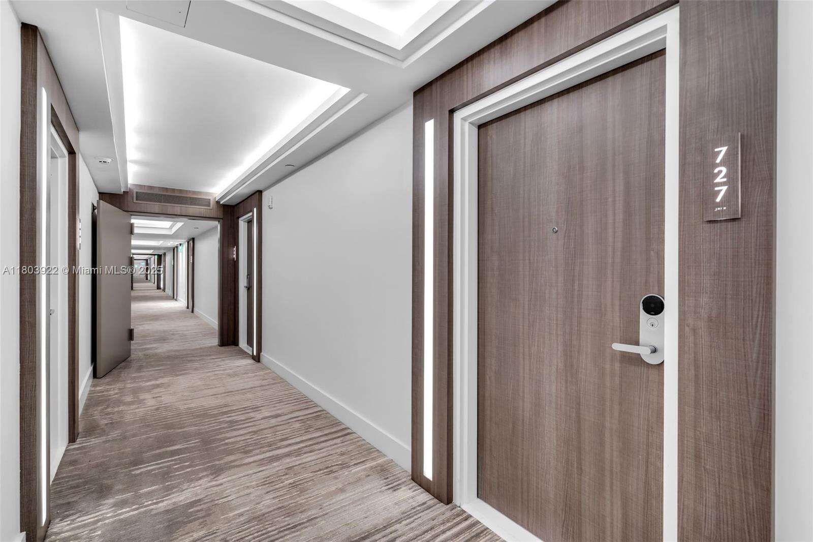Roney Palace at 2301 Collins Ave, Miami Beach, FL 33139 - For Sale photo 5