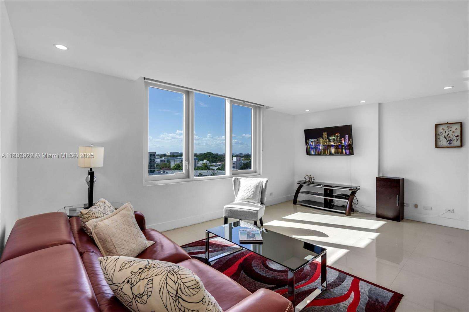 Roney Palace at 2301 Collins Ave, Miami Beach, FL 33139 - For Sale photo 7