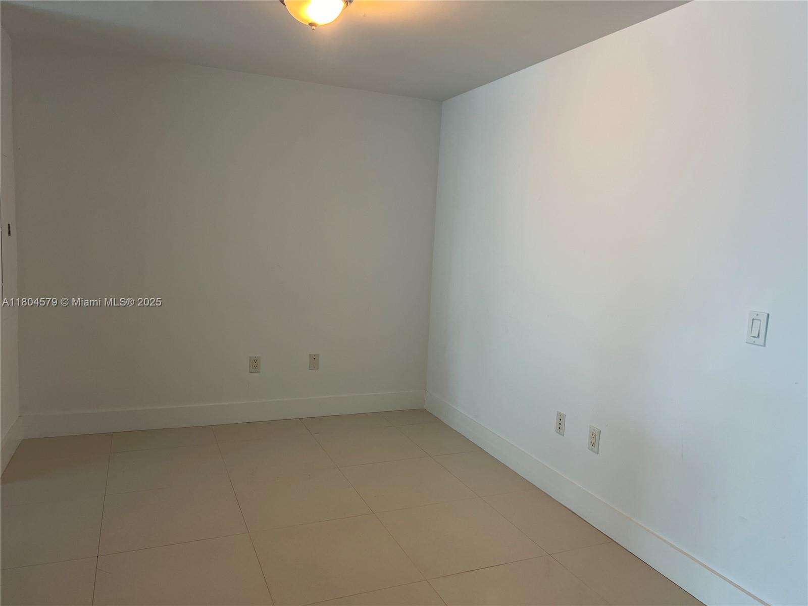 Artech at 2950 188th St, Aventura, FL 33180 - For Sale photo 17