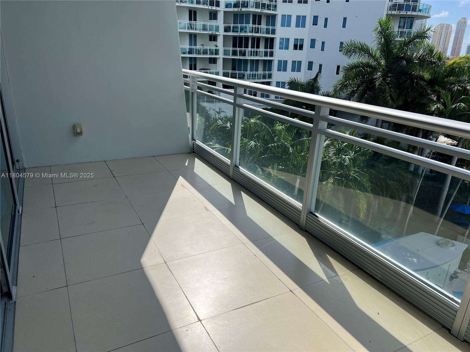 Artech at 2950 188th St, Aventura, FL 33180 - For Sale photo 19