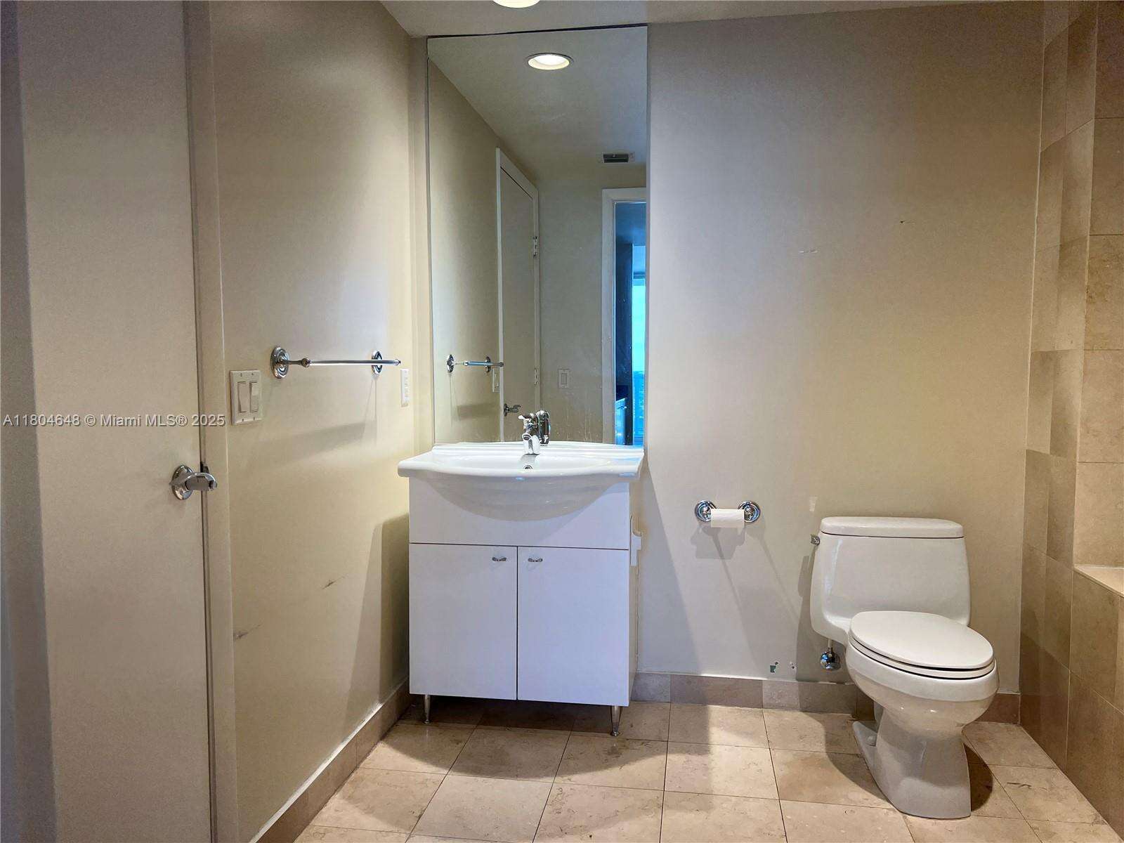 The Beach Club Three at 1800 Ocean Dr, Hallandale Beach, FL 33009 - For Sale photo 21
