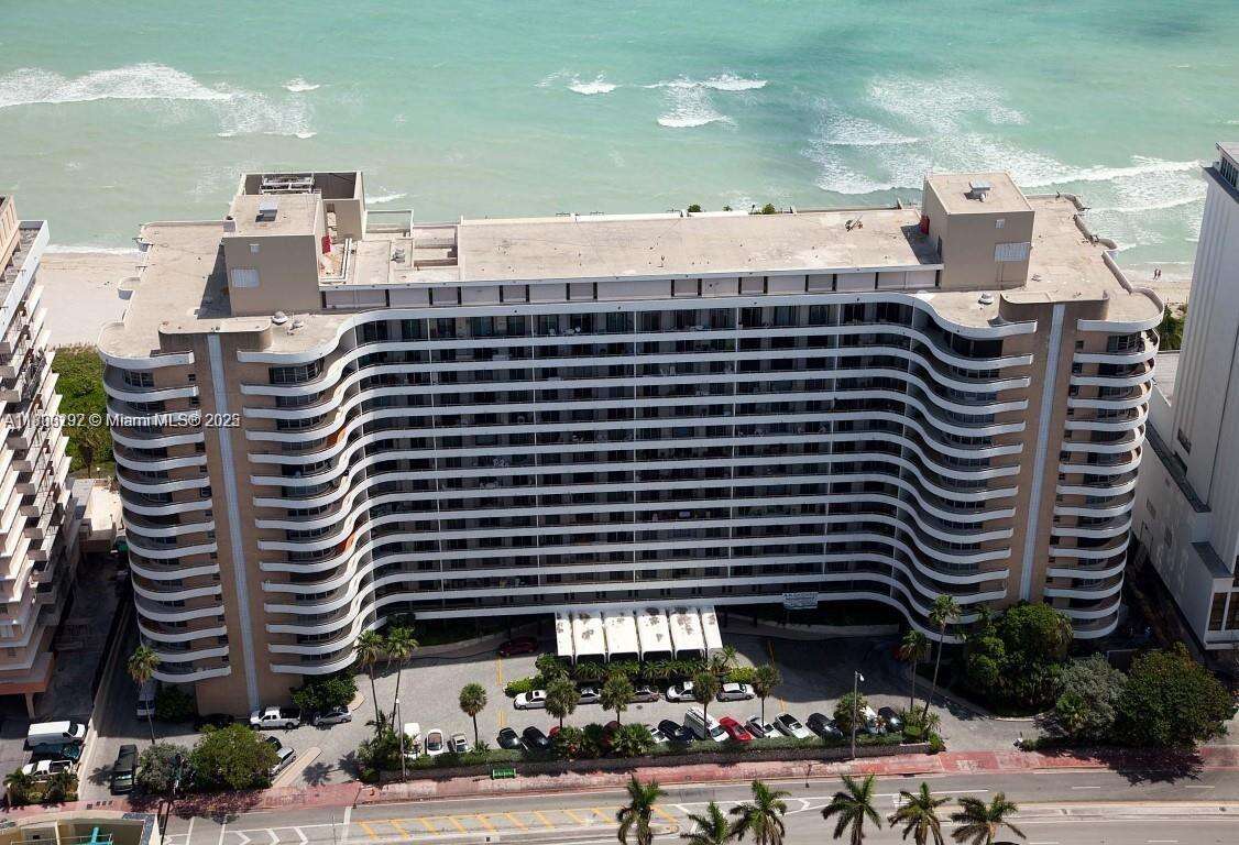 Oceanside Plaza at 5555 Collins Ave, Miami Beach, FL 33140 - For Sale photo 6