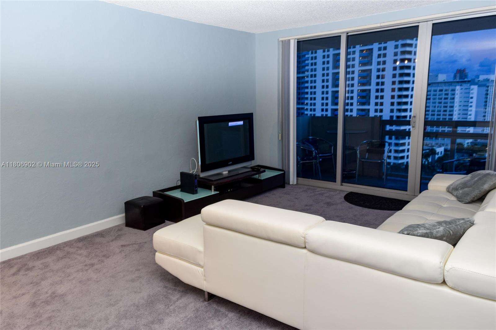 Flamingo South Beach at 1500 Bay Rd, Miami Beach, FL 33139 - For Sale photo 14