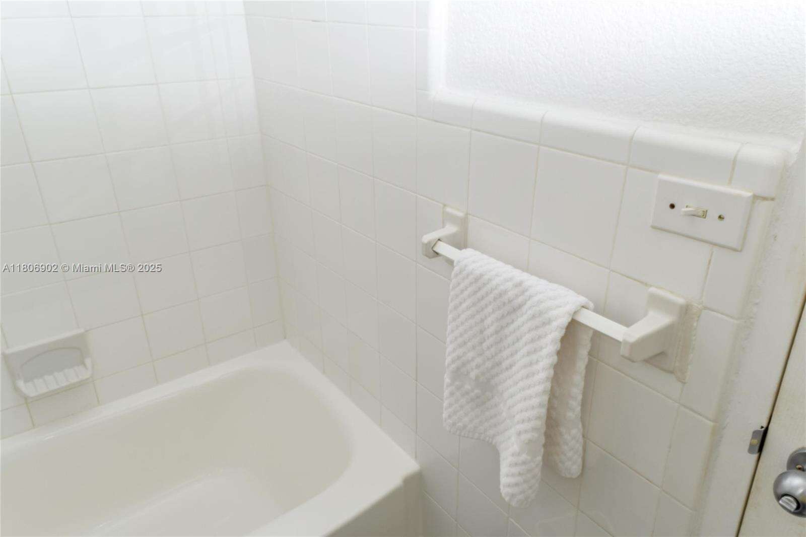 Flamingo South Beach at 1500 Bay Rd, Miami Beach, FL 33139 - For Sale photo 24