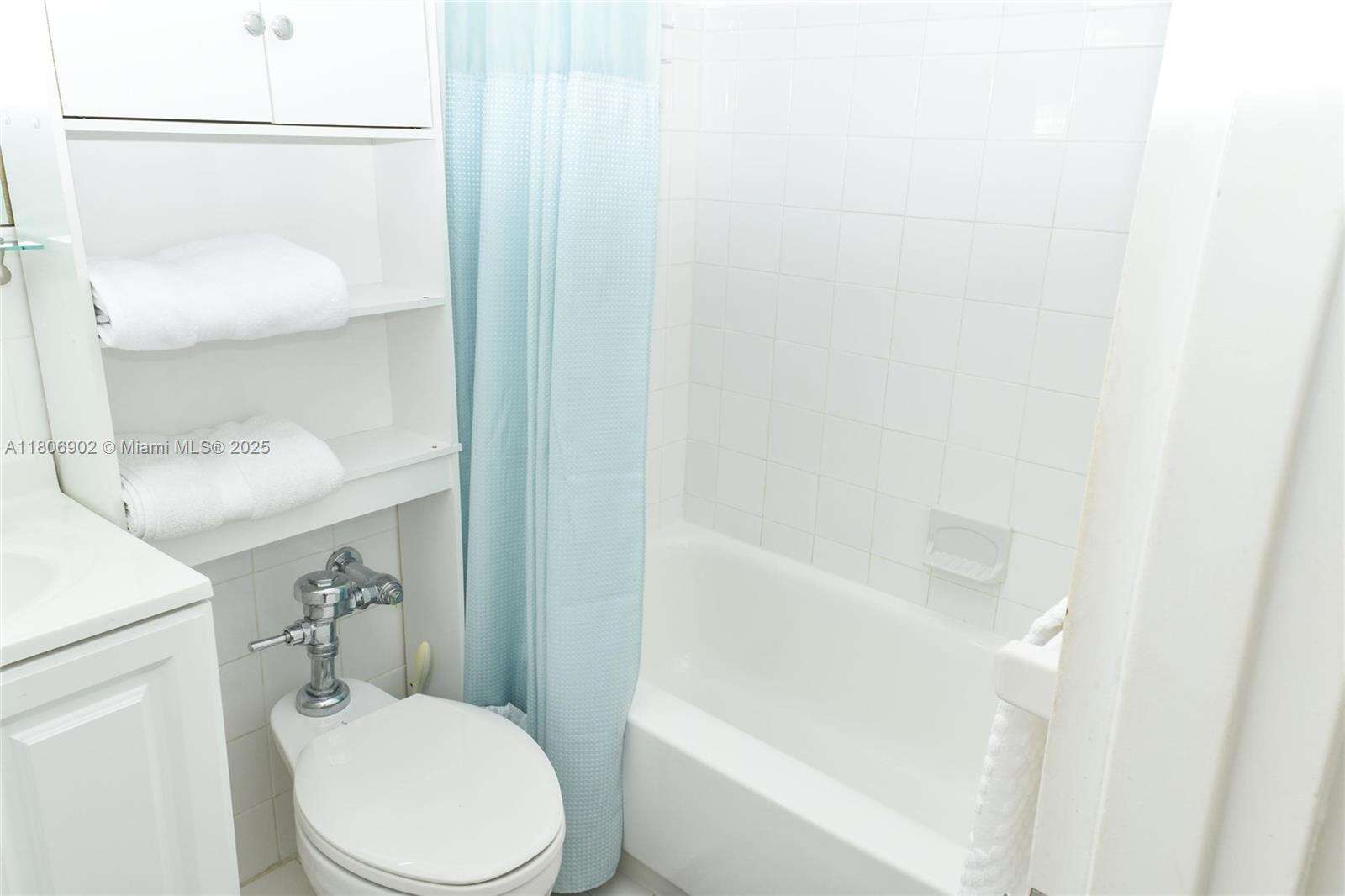 Flamingo South Beach at 1500 Bay Rd, Miami Beach, FL 33139 - For Sale photo 26