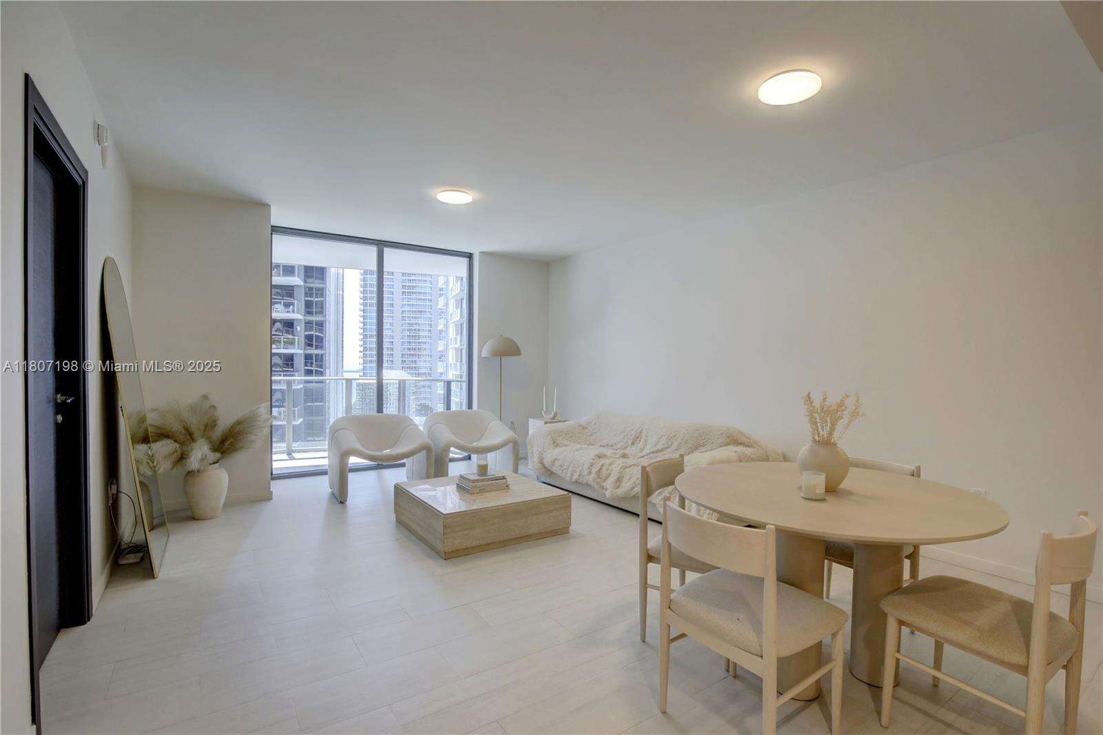 Brickell Flatiron at 1000 Brickell Plz, Miami, FL 33131 - For Sale photo 14