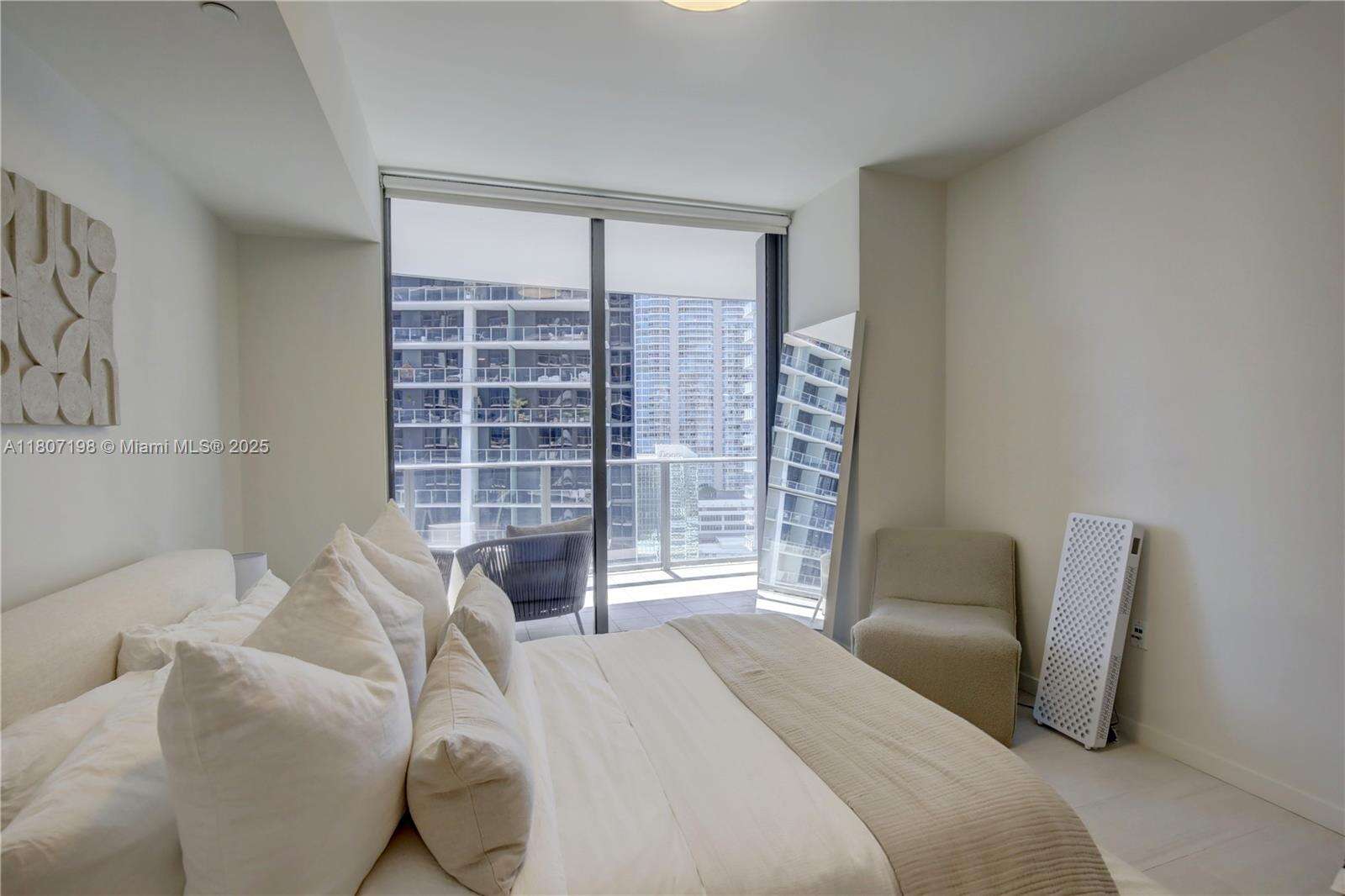 Brickell Flatiron at 1000 Brickell Plz, Miami, FL 33131 - For Sale photo 23