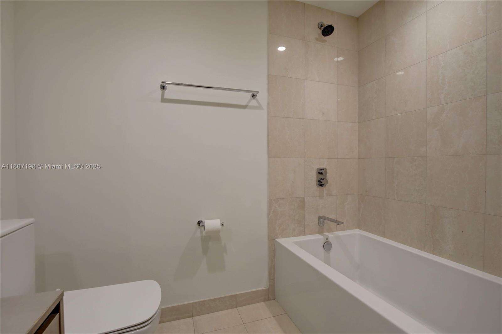 Brickell Flatiron at 1000 Brickell Plz, Miami, FL 33131 - For Sale photo 30