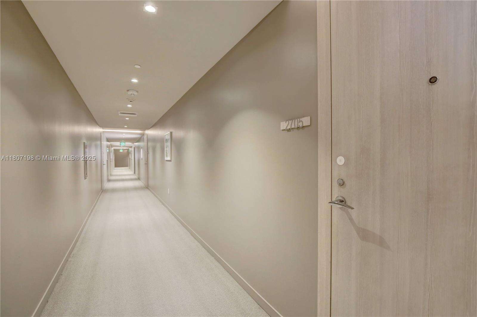 Brickell Flatiron at 1000 Brickell Plz, Miami, FL 33131 - For Sale photo 9
