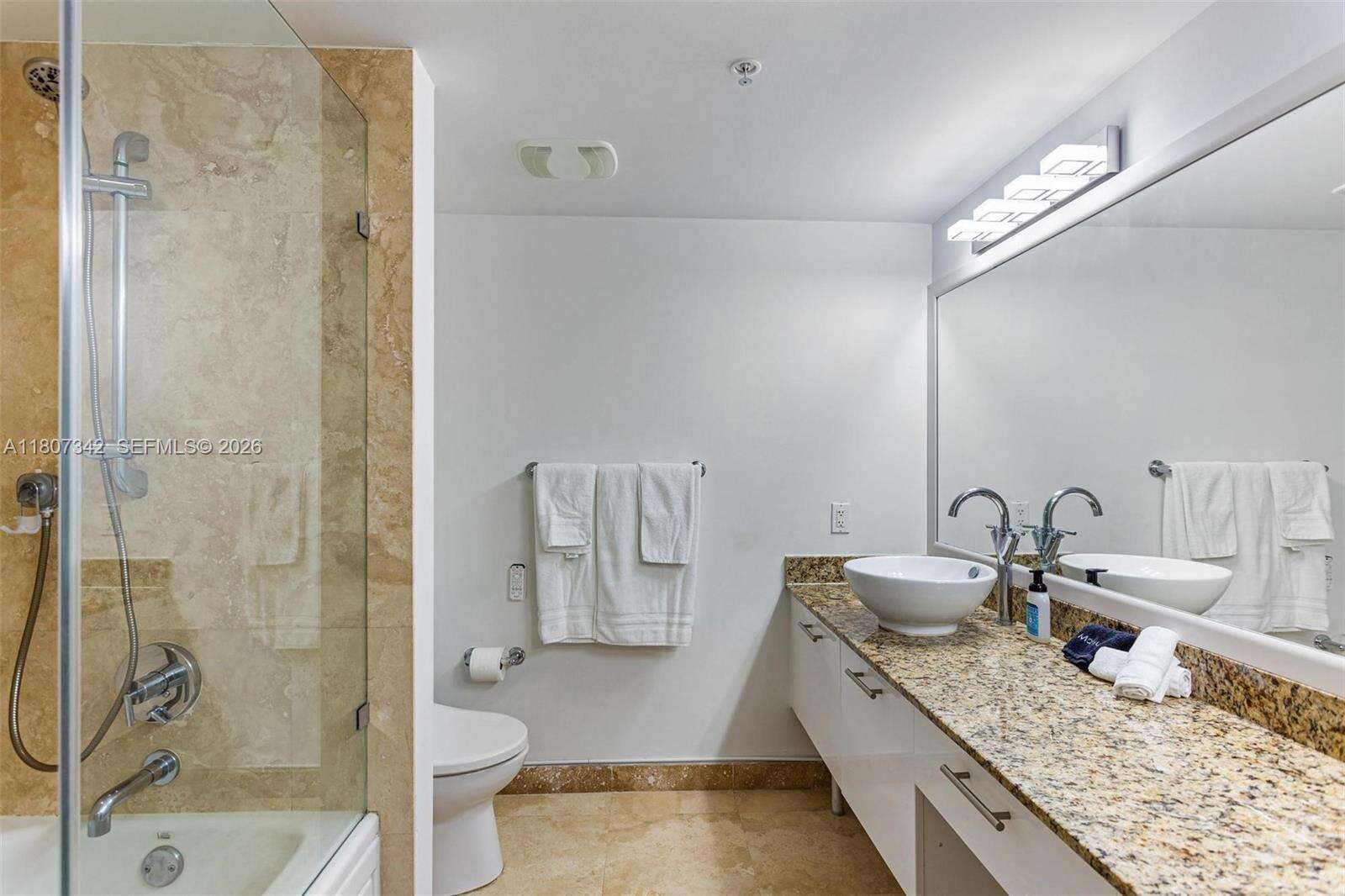 Brickell On The River at 41 5 St, Miami, FL 33131 - For Sale photo 35
