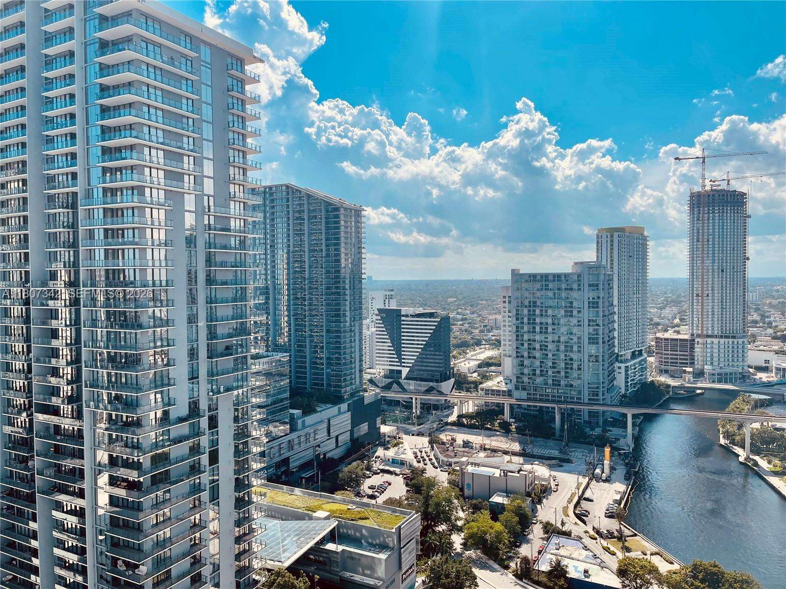 Brickell On The River at 41 5 St, Miami, FL 33131 - For Sale photo 43